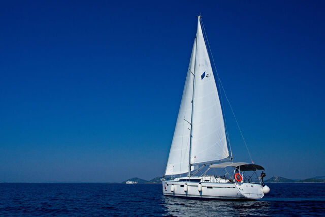 Bavaria Cruiser 41 - 3 cab. MH 63